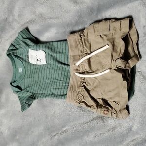 🐻   Carters short outfit